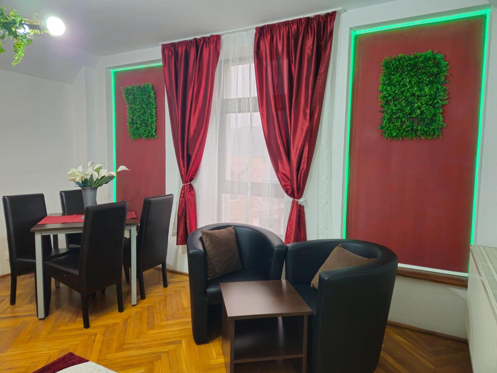 Apartment Zarnesti City Centre Vmp Free Parking 外观 照片