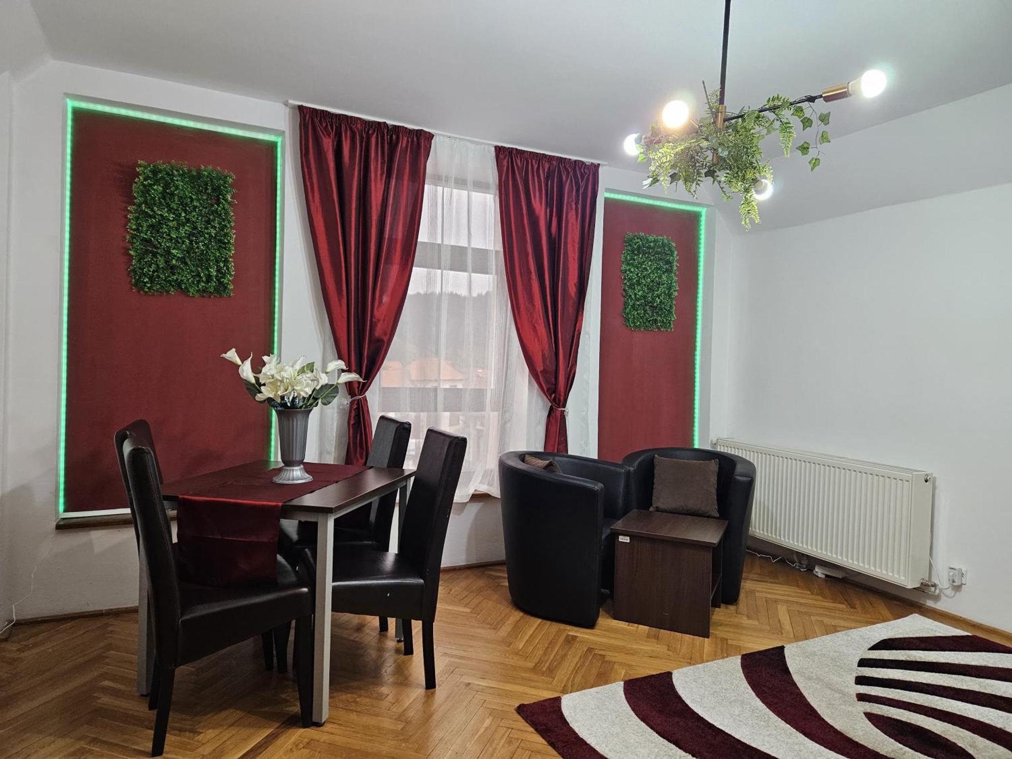 Apartment Zarnesti City Centre Vmp Free Parking 外观 照片