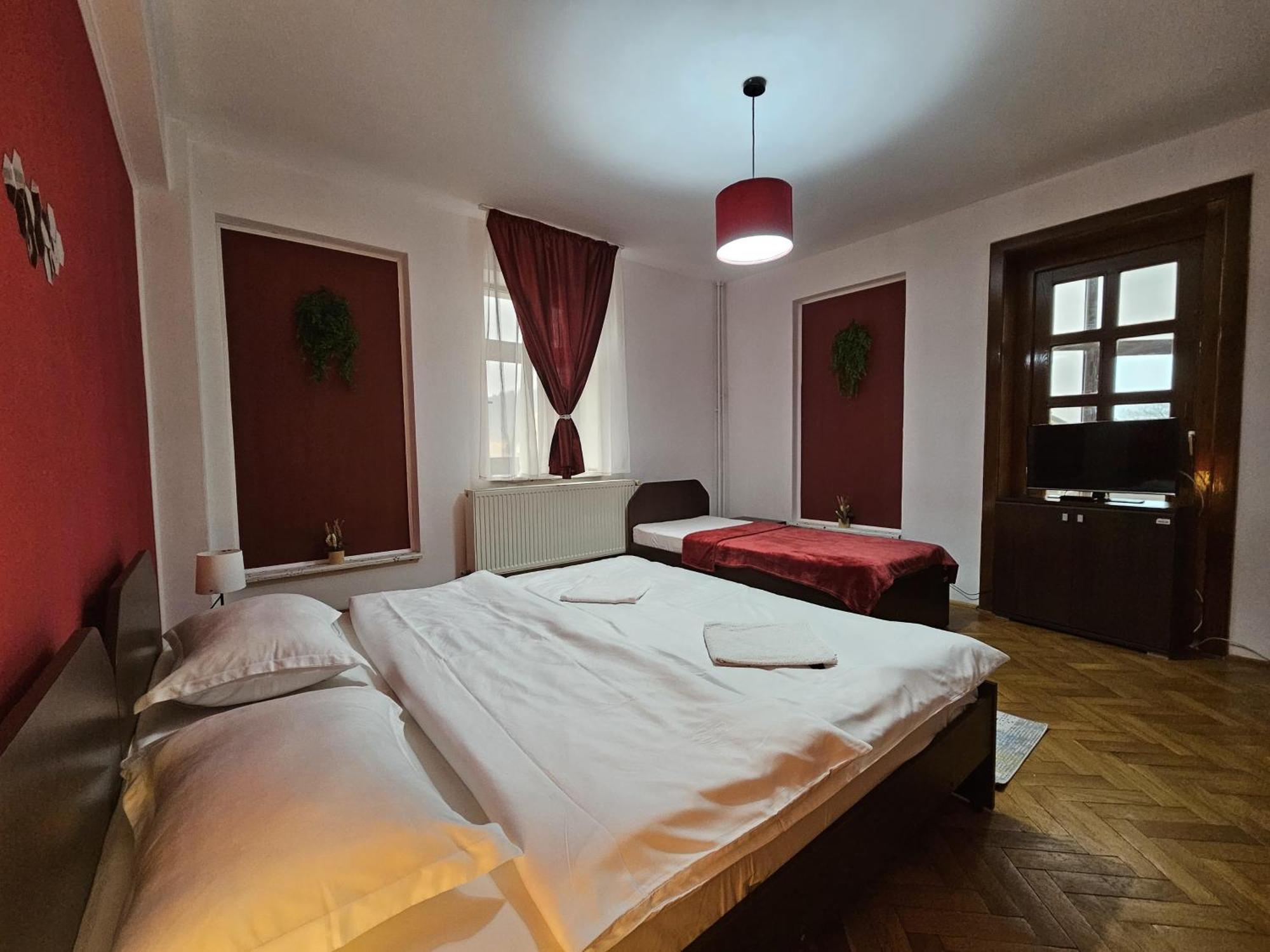 Apartment Zarnesti City Centre Vmp Free Parking 外观 照片