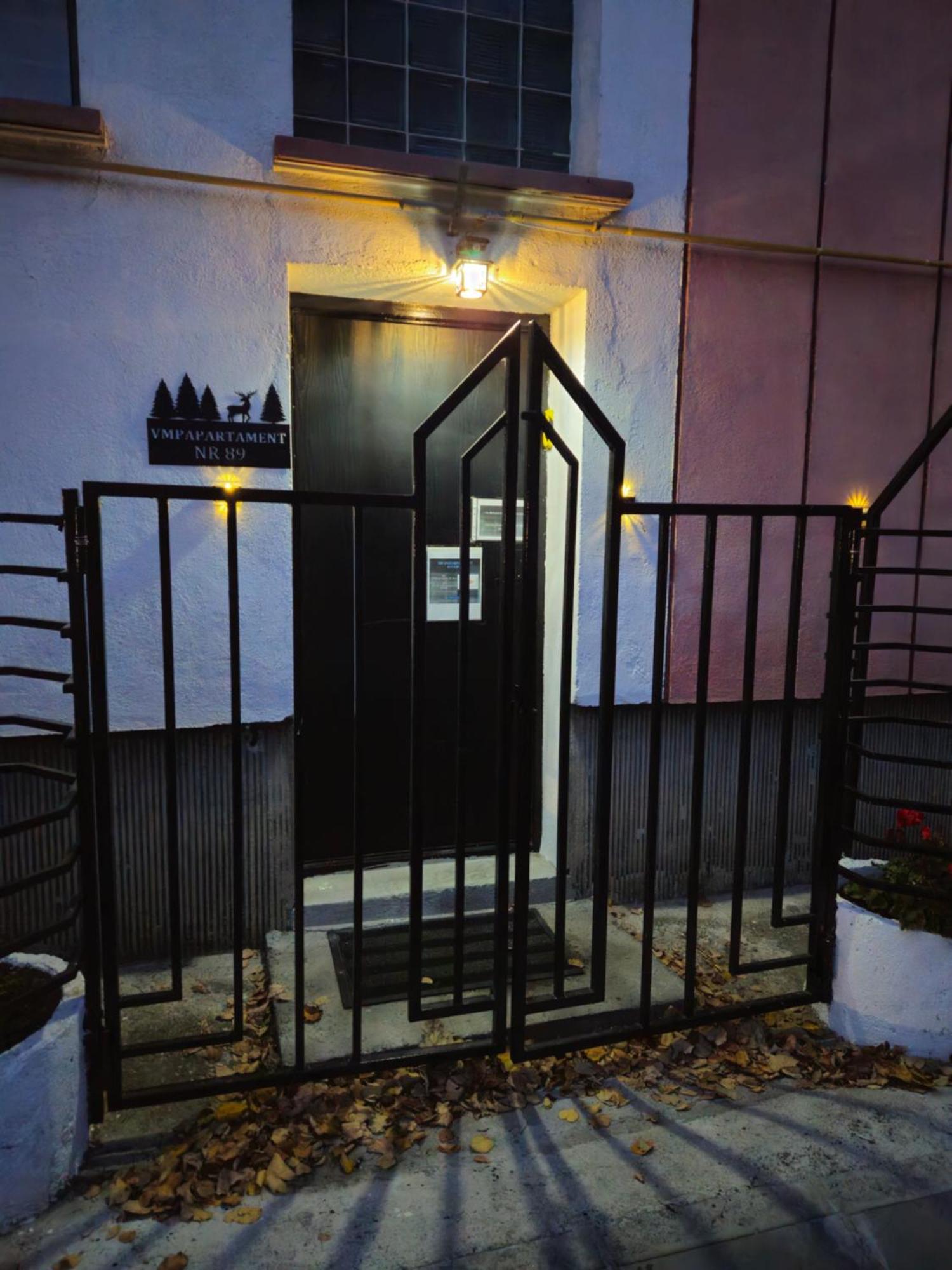 Apartment Zarnesti City Centre Vmp Free Parking 外观 照片