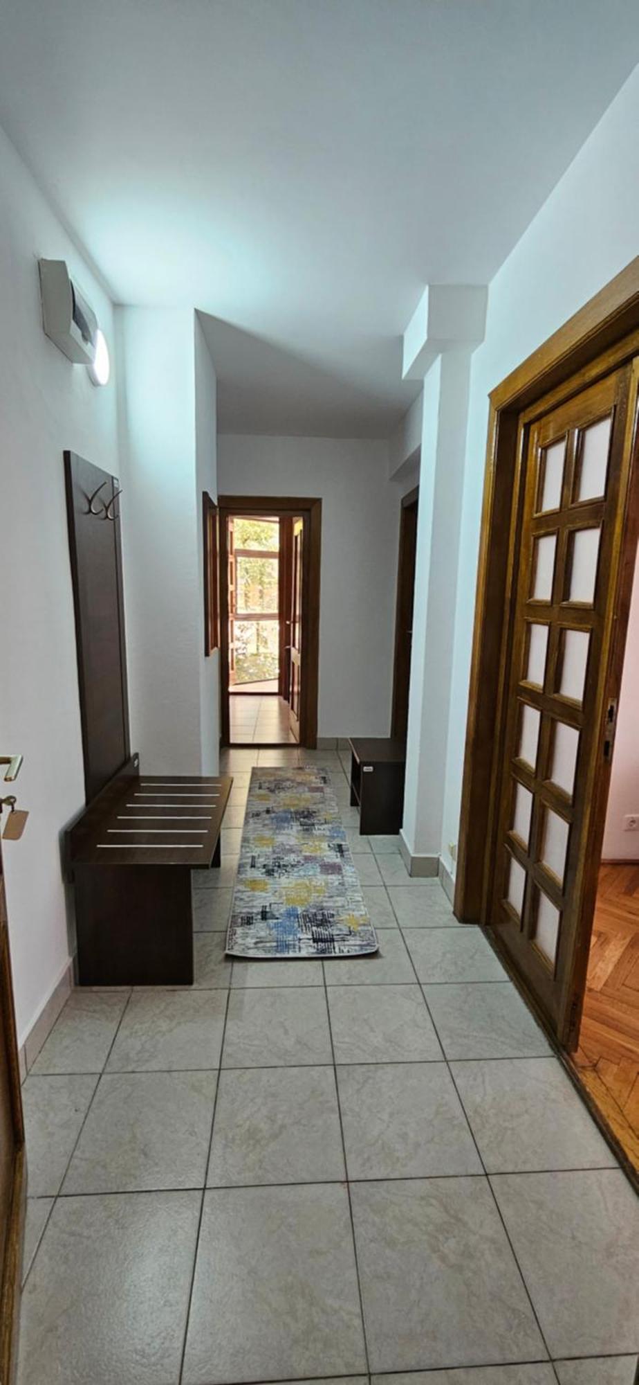 Apartment Zarnesti City Centre Vmp Free Parking 外观 照片