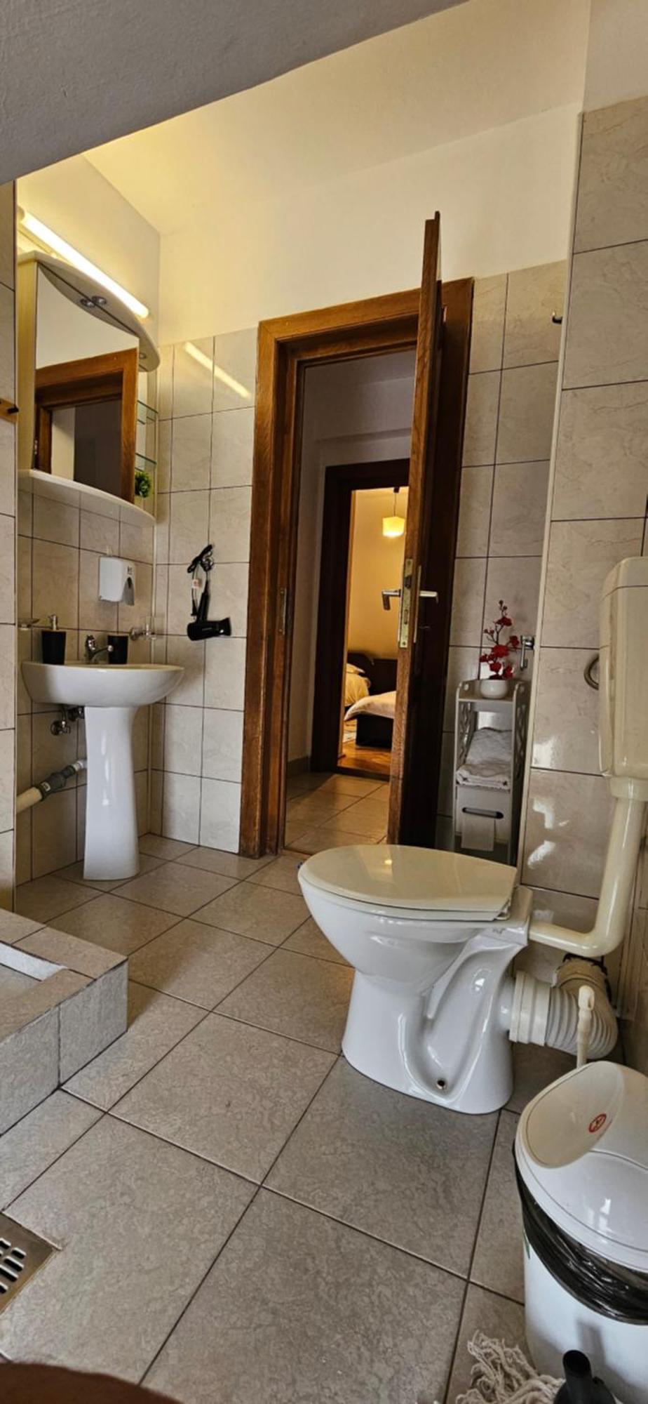 Apartment Zarnesti City Centre Vmp Free Parking 客房 照片