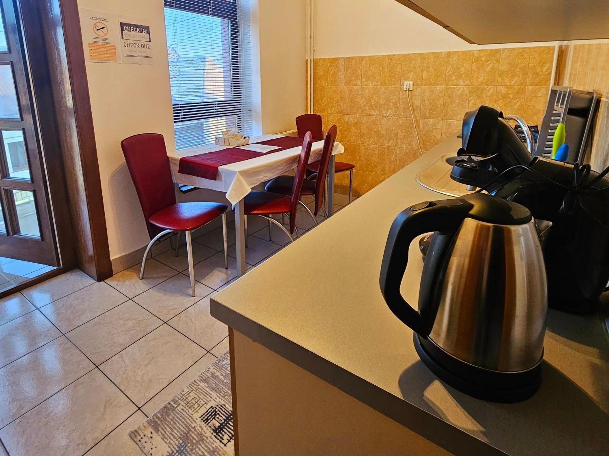 Apartment Zarnesti City Centre Vmp Free Parking 外观 照片