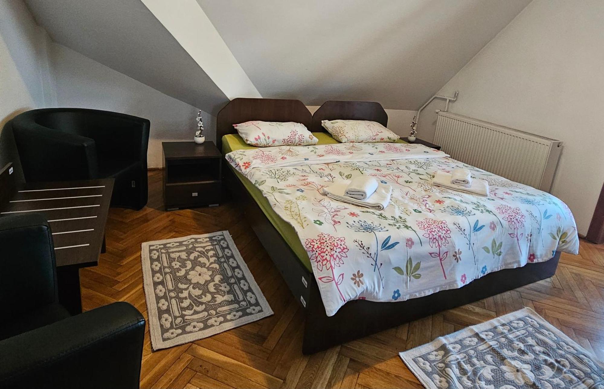 Apartment Zarnesti City Centre Vmp Free Parking 客房 照片