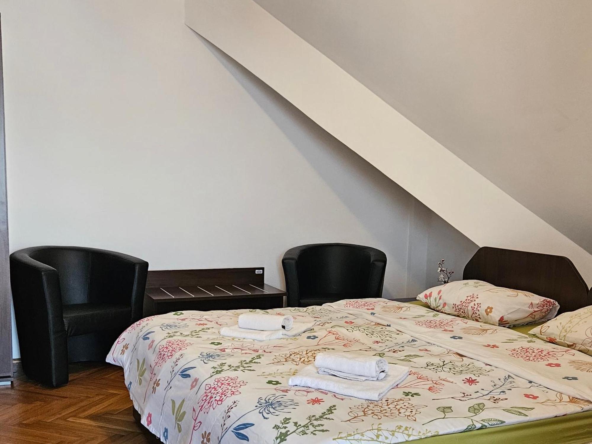 Apartment Zarnesti City Centre Vmp Free Parking 外观 照片