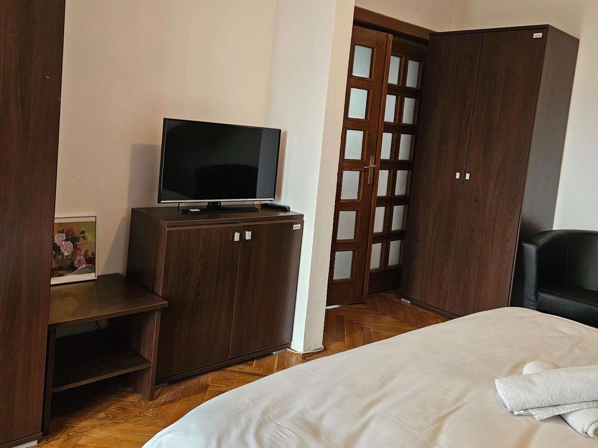 Apartment Zarnesti City Centre Vmp Free Parking 外观 照片